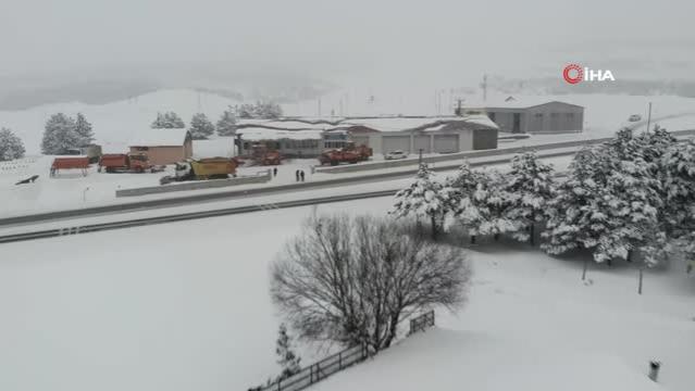 Kar ve tipi ulaşımda aksamalara neden oldu