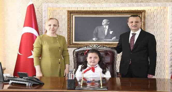 Gümüşhane'de 23 Nisan Ulusal Egemenlik ve Çocuk Bayramı kutlamaları