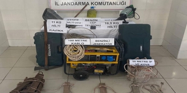 Şiran'da İzinsiz Kazı Yapan 3 Kişi Suçüstü Yakalandı