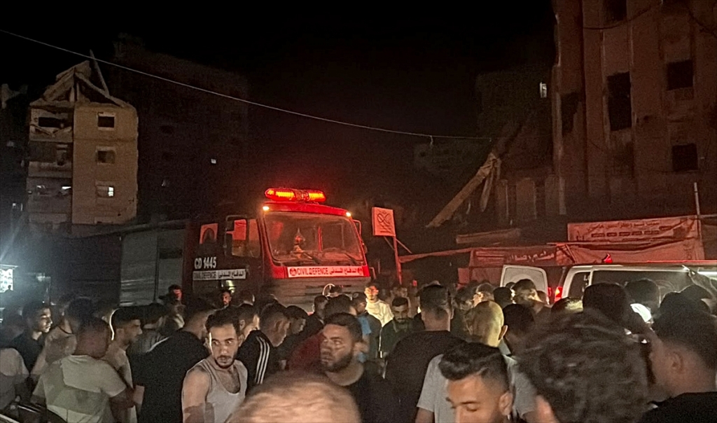 İsrail ordusunun Gazze'de bir otomobile düzenlediği saldırıda 1 kişi öldü