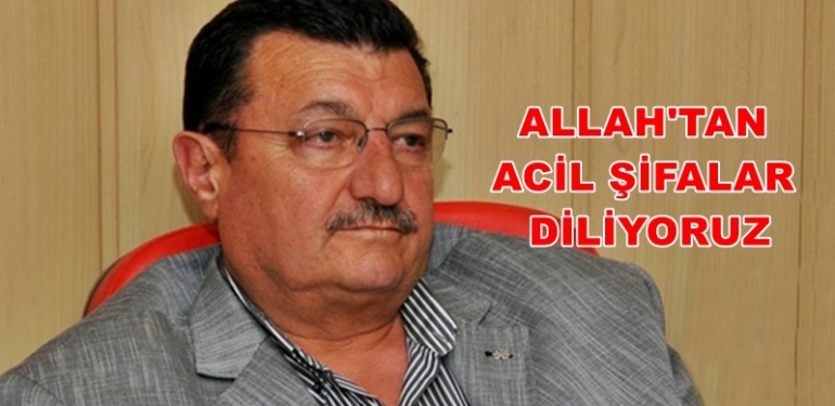 22. Dönem Gümüşhane Milletvekili Temel Yılmaz ve Oğlu Dua Bekliyor