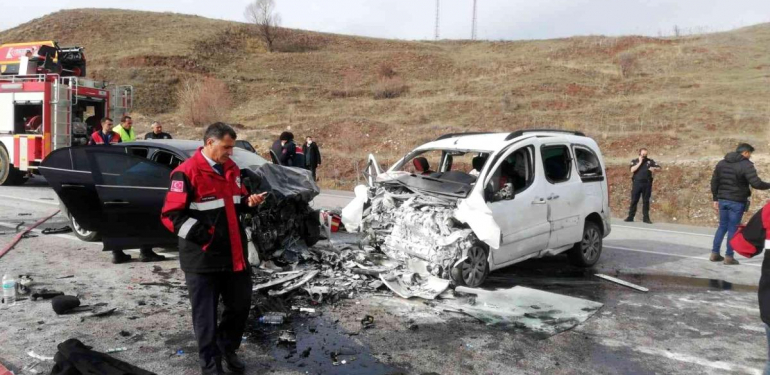 İmranlı belediye başkanı kaza yaptı, durumu ağır