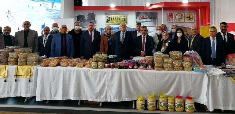 TANITIM GÜNLERİNDE BAYBURT RÜZGÂRI DEVAM EDİYOR