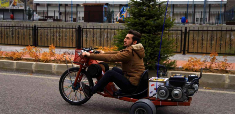 Drift yapmak için kendi araçlarını tasarladılar