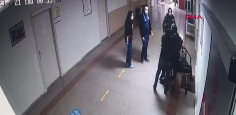 GÜMÜŞHANE’DE ACİL SERVİSTE DOKTORA SÖZLÜ SALDIRI