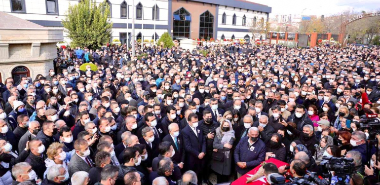 İmranlı Belediye Başkanı Murat Açıl son yolculuğuna uğurlandı