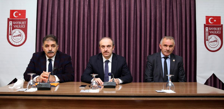 Vali Cüneyt Epcim ile Milletvekili Fetani Battal Köy Muhtarları ile Bir Araya Geldi