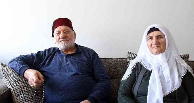 57 yıllık eşine günde 100 defa “Seni seviyorum” diyor