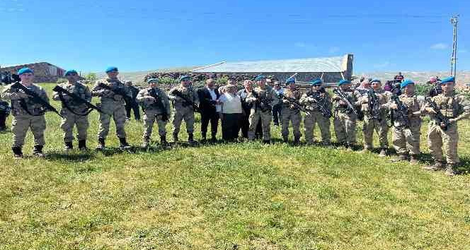 Gümüşhane'de kaybolan yaşlı adamı Jandarma ekipleri buldu