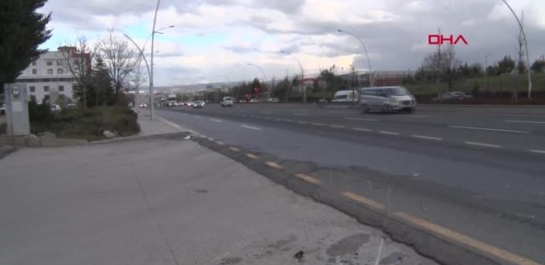 Ankara’da çalışanların taşındığı servis minibüsü ile araba ve kamyonet çarpıştı 6 yaralı