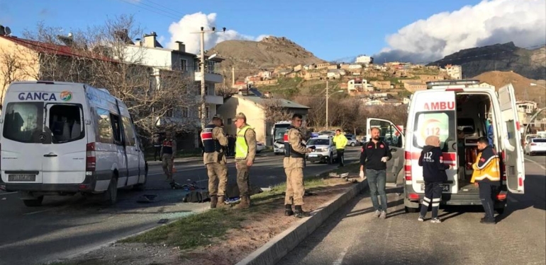 Gümüşhane’de emekçi servisi kazası: 1 meyyit, 7 yaralı