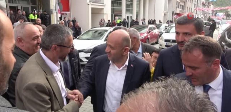 Işık’tan Kılıçdaroğlu’na: “4 partiye 38 vekil verdin de HDP’ye ne verdiğini açıkla”