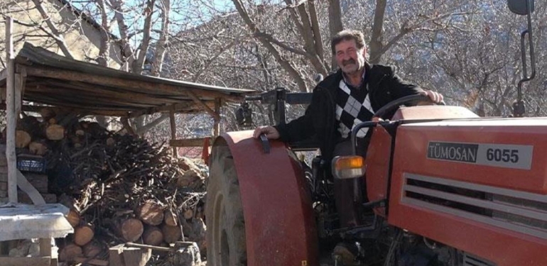 Köyden hiç çıkarmadığı traktörüne gelen cezayı görünce dünyası başına yıkıldı