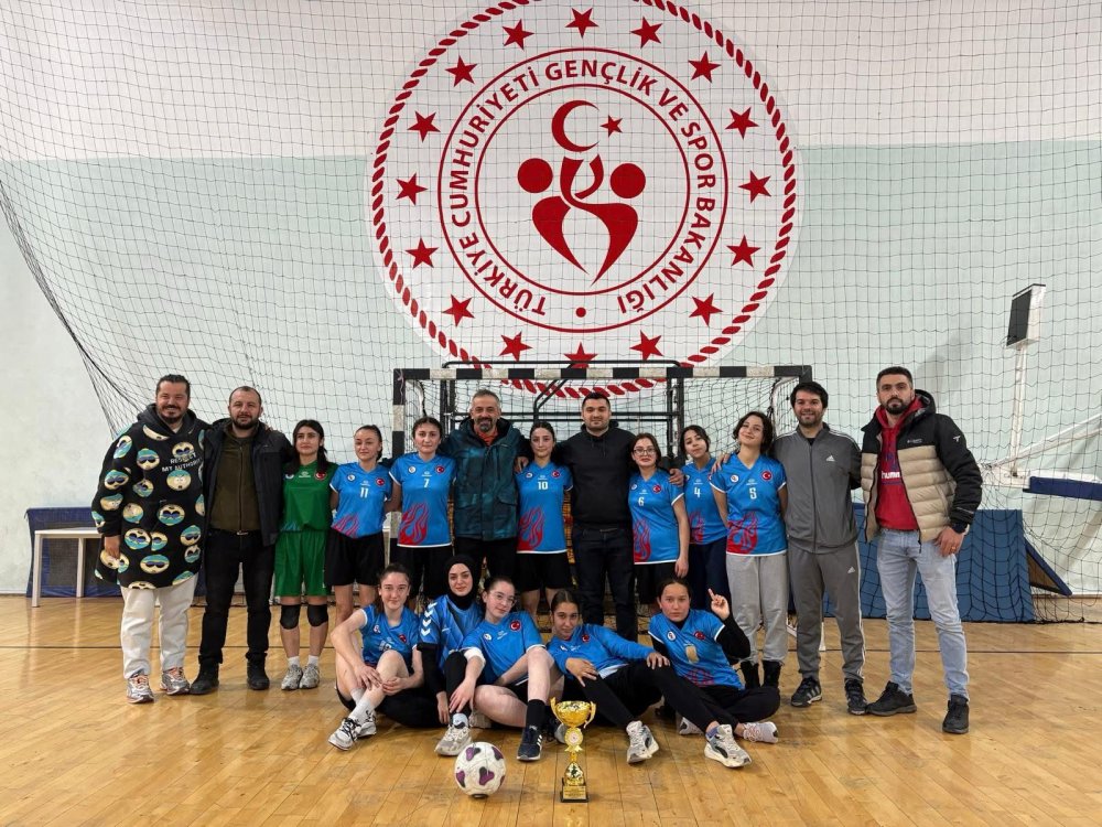 Gümüşhane Spor Lisesi Futsal’da namağlup şampiyon oldu #haberi, #haberleri, #Gümüşhane #haber