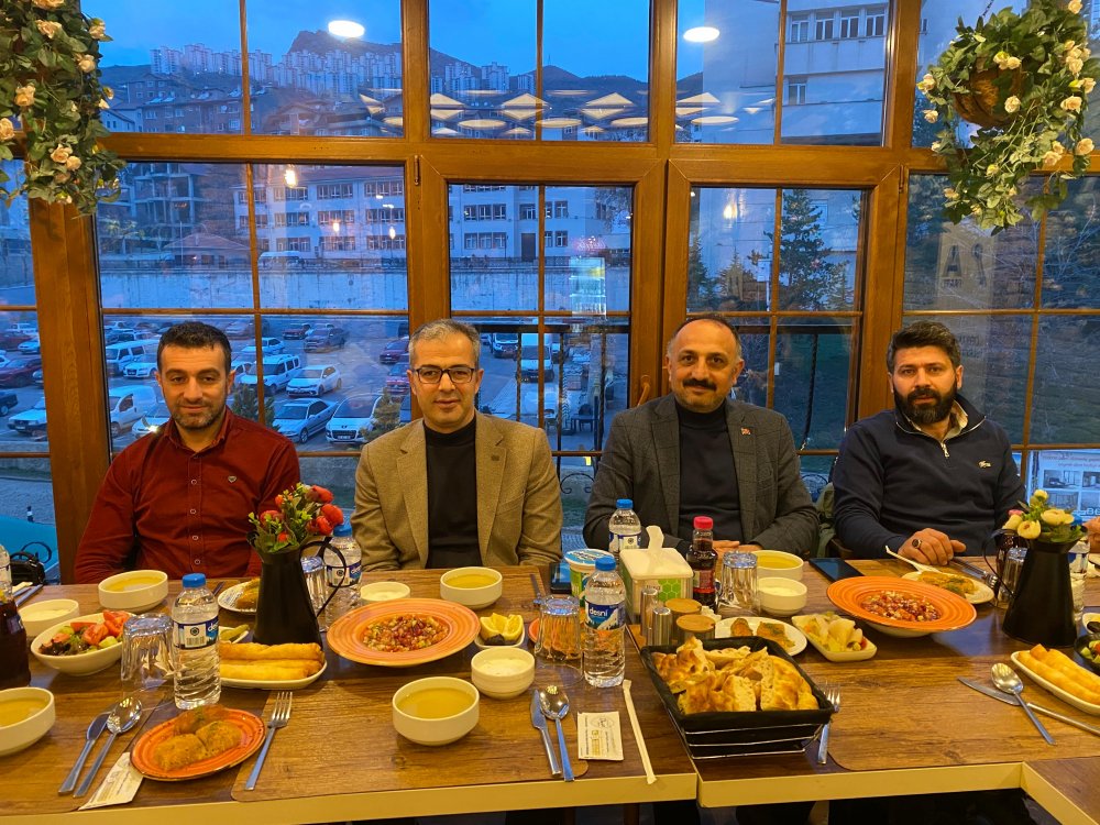 Anahtar Parti Gümüşhane Teşkilatı İftarda Buluştu #haberi, #haberleri, #Gümüşhane #haber