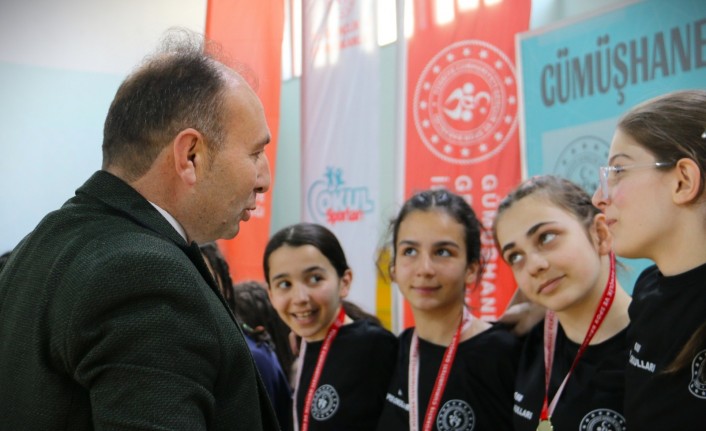 Basketbol grup müsabakaları tamamlandı