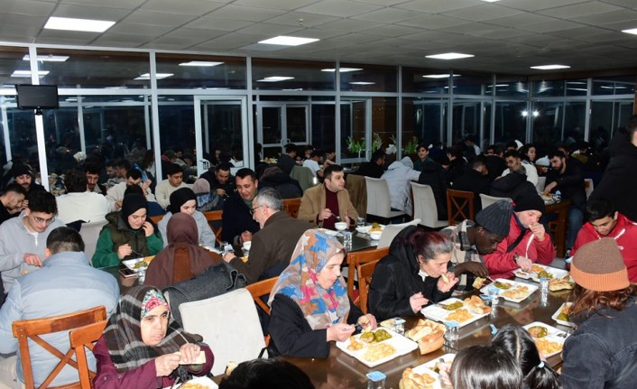 Belediye Binasında her gün 350 kişiye iftar #haberi, #haberleri, #Gümüşhane #haber