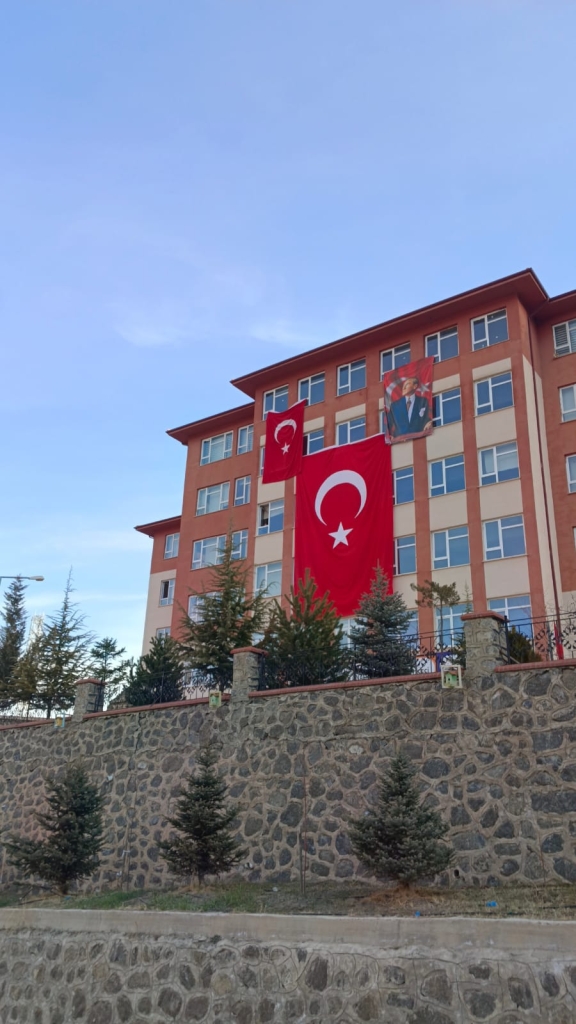 İstiklal Marşı Fatih Anadolu İmam Hatip Lisesinde yankılandı #haberi, #haberleri, #Gümüşhane #haber