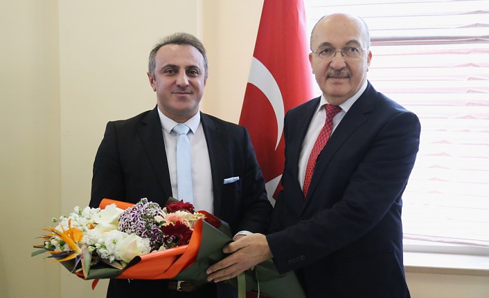 Rektör Yıldız görevi devraldı #haberi, #haberleri, #Gümüşhane #haber