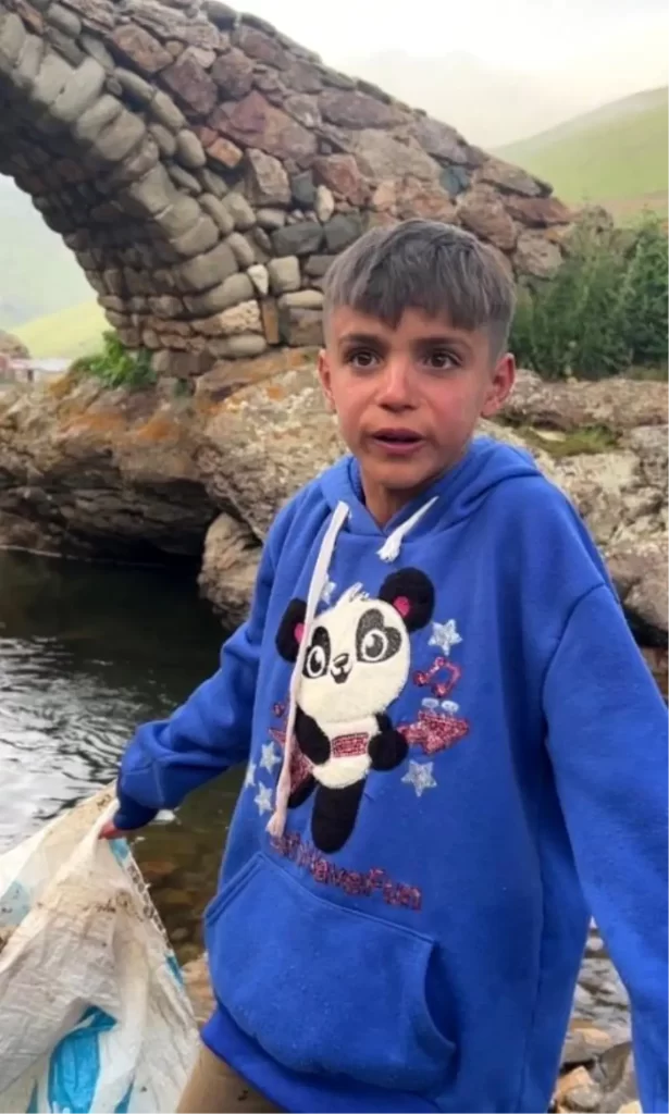 Küçük Mete'nin Çevre Duyarlılığı Sosyal Medya'da Yankı Uyandırdı