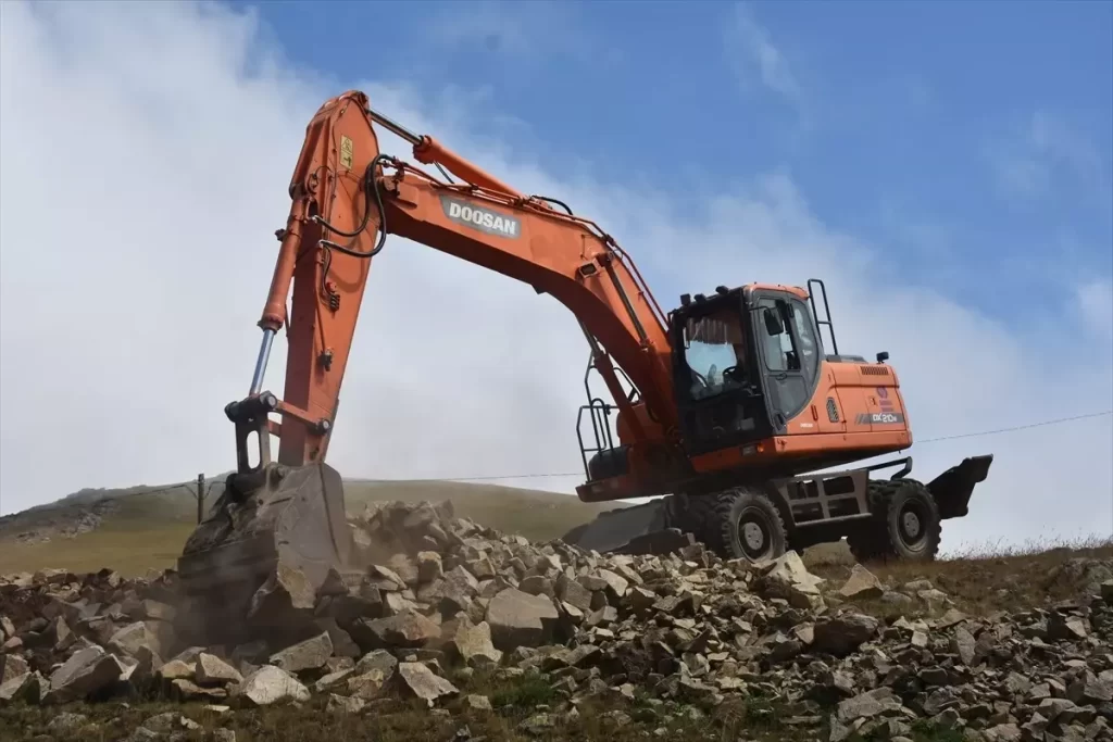 Gümüşhane'de Kaçak Yapılar Yıkılıyor - Haberler