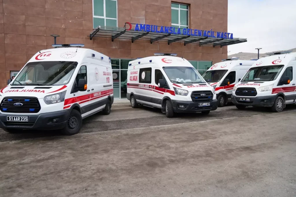 İki şehir, onlarca mağdur! Hepsi gıda zehirlenmesi şüphesiyle hastanelik oldu