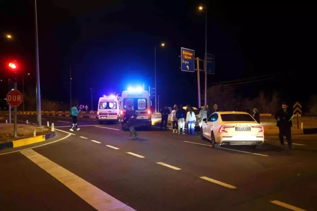 Nevşehir'de kırmızı ışık ihlali kazaya neden oldu: 2 yaralı
