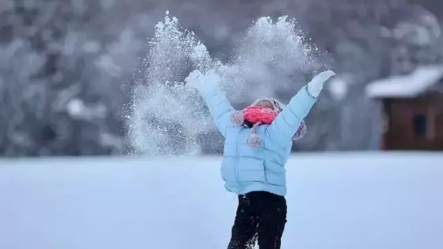 İstanbul'da eğitime kar arası