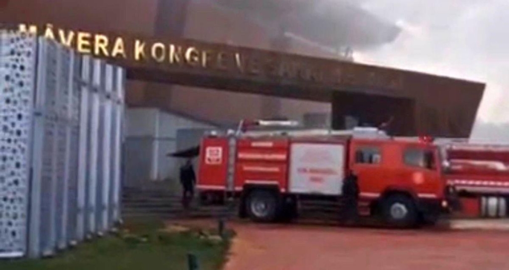 Gaziantep Üniversitesi'nde korkutan yangın: Milyonlarca liralık zarar oluştu