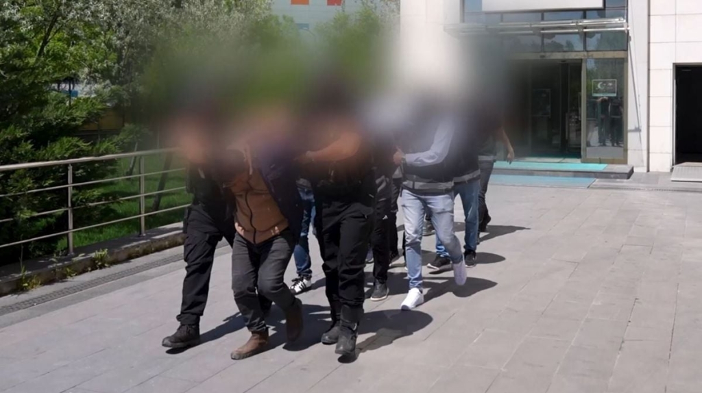 Ankara'da 27 kilogram esrar ele geçirildi; 4 gözaltı
