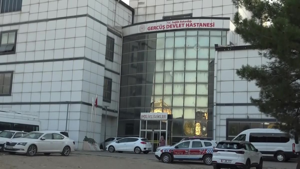 Batman'da hafif ticari aracın çarptığı çocuk ağır yaralandı