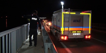 Bir kişinin Kızılırmak'a düştüğü ihbarı ekipleri harekete geçirdi