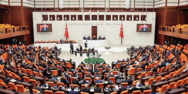 Fahiş site aidatlarına yönelik düzenlemeleri içeren teklifin 11 maddesi daha kabul edildi
