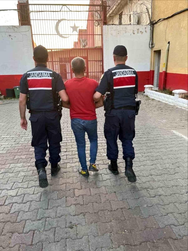 Hırsızlık suçundan aranıyordu, İncirliova'da yakalandı