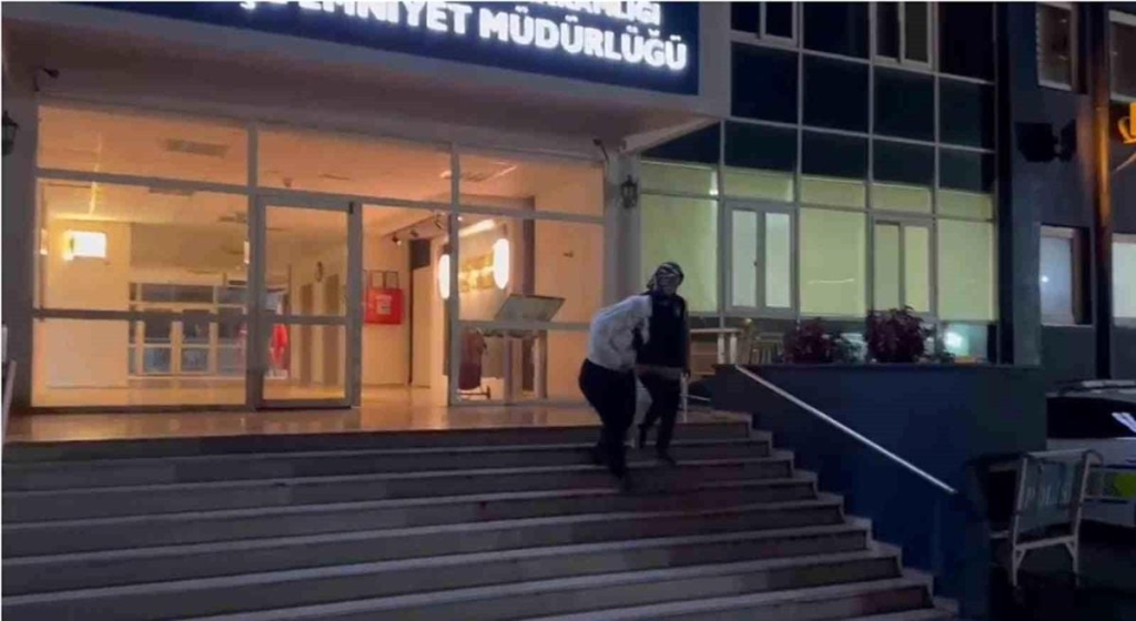 İskenderun'da fuhuş operasyonu; 3 gözaltı