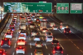 İstanbul'da bayram tatili hareketliliği; bazı yollarda trafik yoğunluğu oluştu