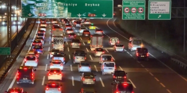 İstanbul'da bayram tatili hareketliliği; bazı yollarda trafik yoğunluğu oluştu