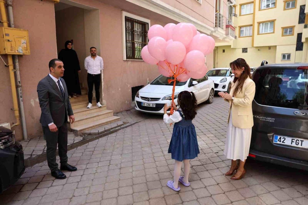 Lösemiyi yenen Zümra'nın balon uçurma hayali Vali Taşolar ile gerçek oldu
