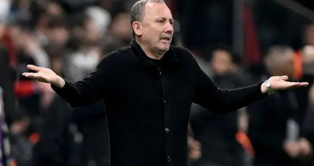 Sergen Yalçın istifa mı etti? SON DAKİKA! Sergen Yalçın Beşiktaş'tan ayrıldı mı?