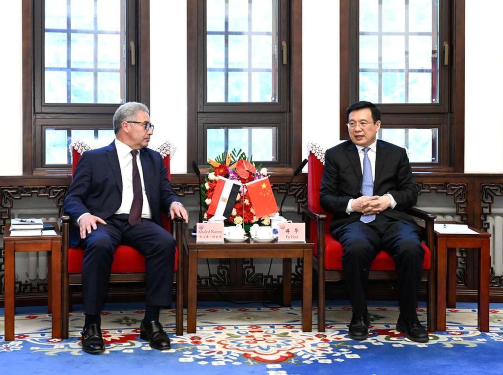 Xinhua Başkanı, Mısır'ın Çin Büyükelçisi ile Görüştü