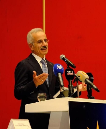 Bakan Uraloğlu: Bayburt-Gümüşhane Havalimanı'nı bu yıl bitmeden hizmete açacağız