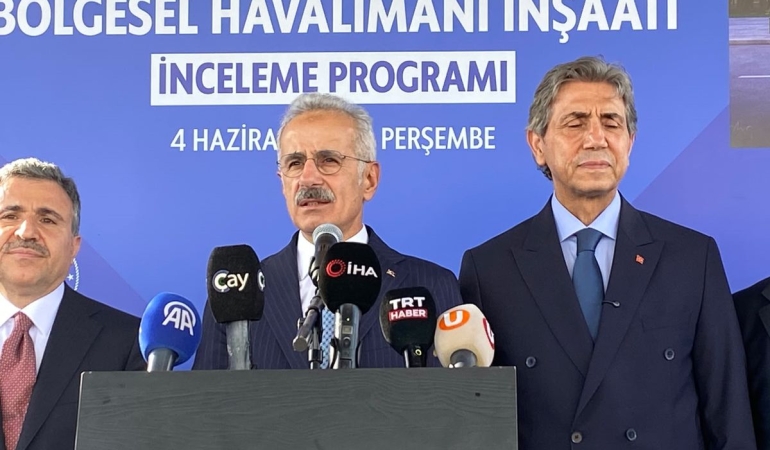 Ulaştırma Bakanı Bayburt-Gümüşhane Havalimanı'nı İnceledi