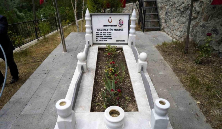 Şehit Öğretmen Necmettin Yılmaz 9. Yılda Dualarla Anıldı