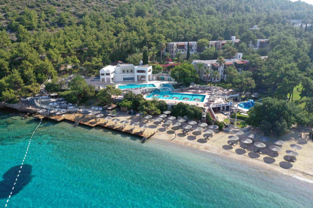 Şura Gürel’in ‘STRATA’ sergisi Hapimag Sea Garden Bodrum’da açılıyor Ressam Şura Gürel’in ilk solo sergisi ‘STRATA: Layers of Being’,