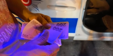 Dürüst Vatandaş 30 Bin Lirayı Polise Teslim Etti