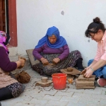 Gümüşhane’de 70 yaşındaki çömlek ustalarının emeği seramik sanatına ilham oldu