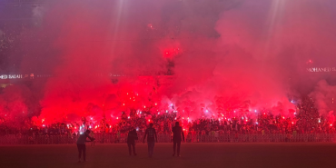 Salah yaklaşık 30 bin taraftarın önünde imzayı attı! İşte taraftarlara mesajı