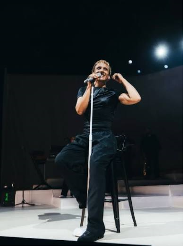Edis aşkını daha fazla saklayamadı! Konserde ağzından kaçırdı