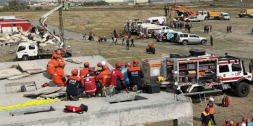 Erzincan merkezli 6,9'luk deprem tatbikatında 1052 personel görev aldı