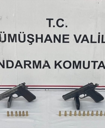 Gümüşhane'de 2 ruhsatsız tabanca ele geçirildi